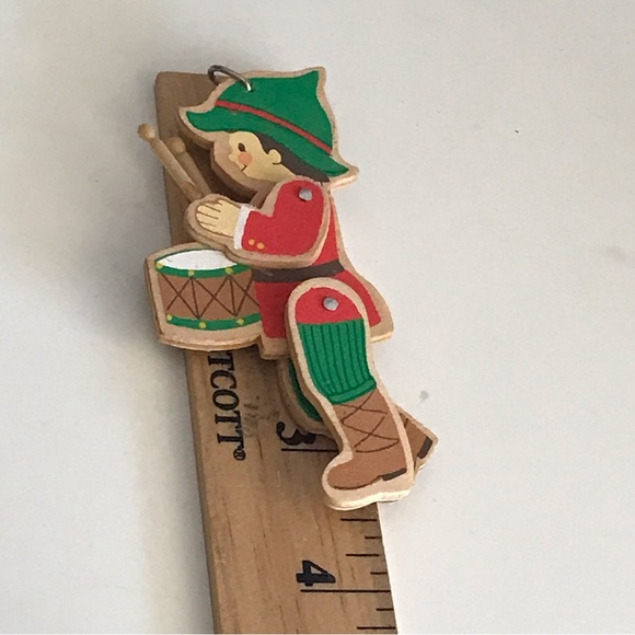 HALLMARK - Drummer Boy Movable Wooden Keepsake Christmas Ornament  - VTG 1980's - Picture 11 of 12